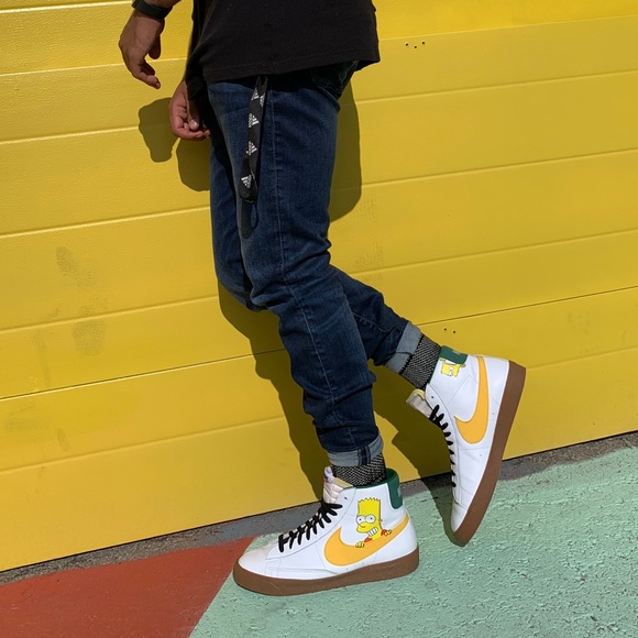 CUSTOM SHOES👟PRICES VARY - Picture 6 of 6